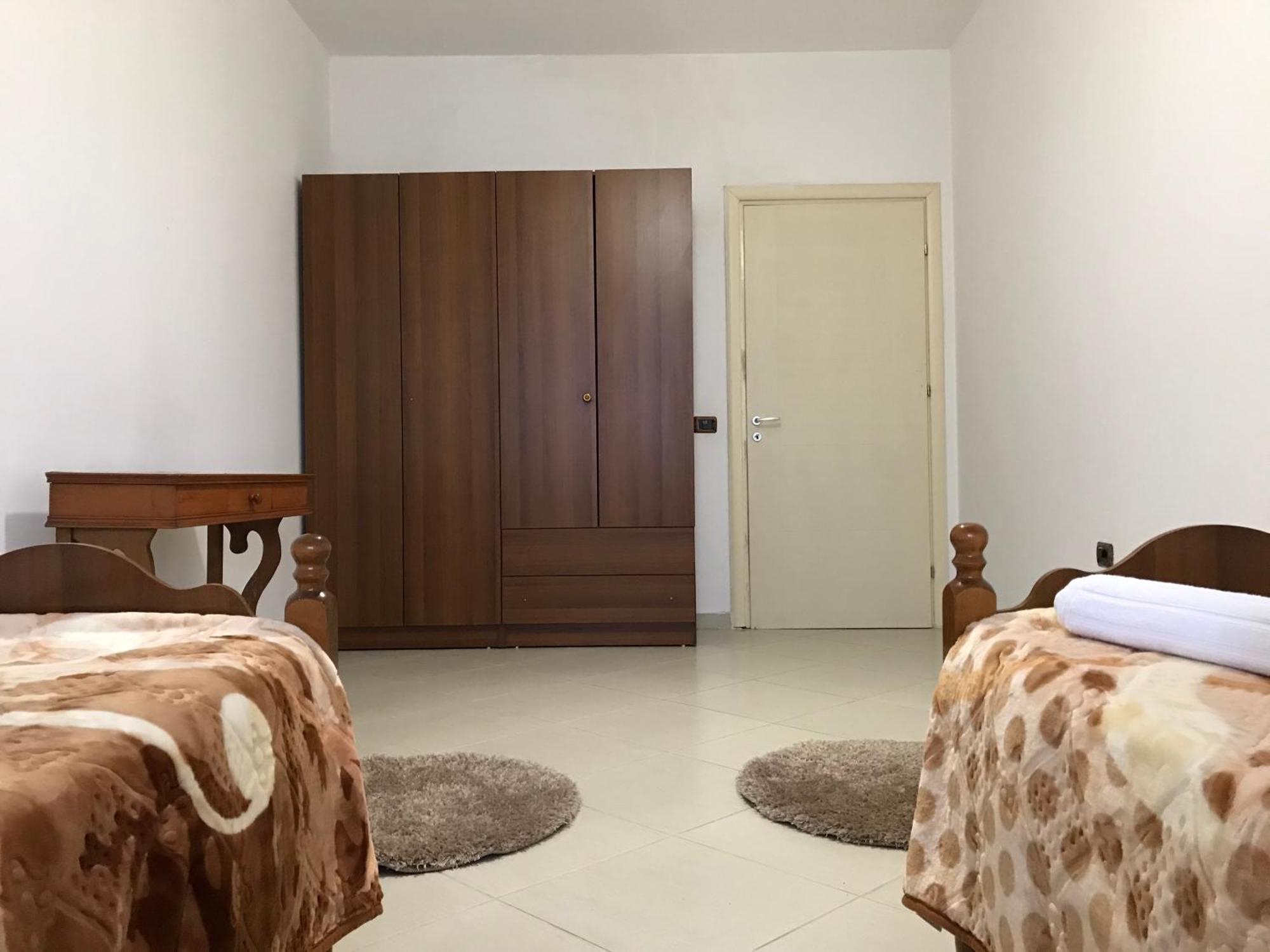 Home Sweet Home 1 - Guest House Tiran Oda fotoğraf